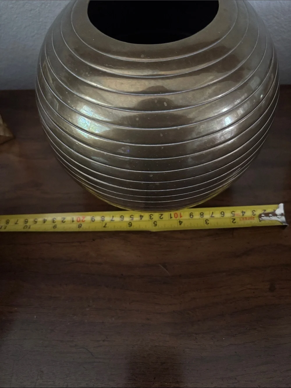 Vintage Brass Ribbed Round Decorative Vase - Picture 5 of 6
